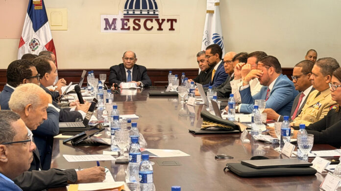 Conescyt aprueba reforma educativa y nuevas ofertas académicas
