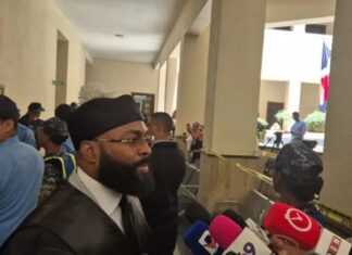 Se querellarán contra comunicador agredió padre víctima del Jet Set