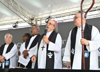 “Ya no es pedir, ahora es exigir”, padre Rogelio cuestiona justicia a un año de la tragedia del Jet Set