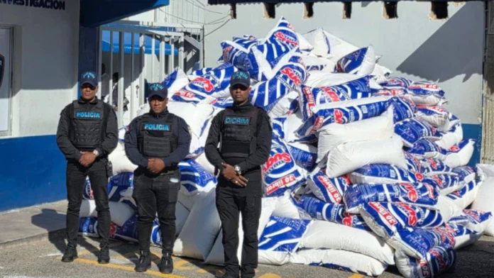 Autoridades recuperan 291 sacos de detergente robados en SPM