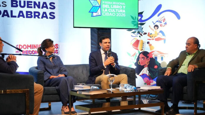 Raquel Peña impulsa la lectura entre jóvenes en la Feria del Libro y la Cultura Cibao 2026