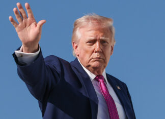Trump: Empezamos el proceso de despejar el estrecho de Ormuz