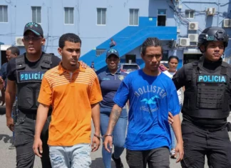 Se entregan dos hombres vinculados a muerte de mayor de la Policía en Villa Juana