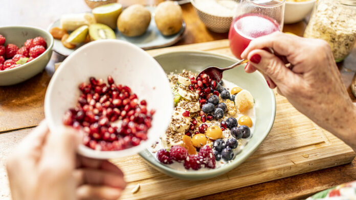 Comer de forma irregular eleva el riesgo de padecer depresión
