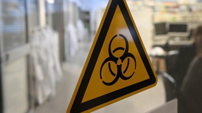 Rusia lleva años alertando sobre biolaboratorios en Ucrania y ahora EE.UU. decide investigar