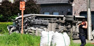 Varios muertos en la colisión de un tren con un autobús escolar en Bélgica