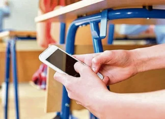 Uso regulado de celulares en escuelas recibe respaldo de comunidad educativa y familias