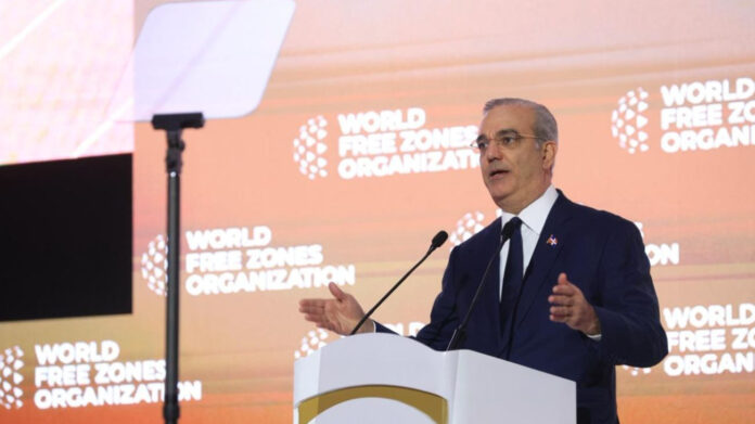 Abinader presenta a RD como una de las mejores decisiones de inversión del hemisferio en el Congreso de Zonas Francas