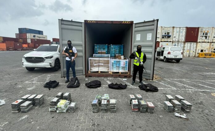 Incautan 120 paquetes de cocaína camuflajeadas en equipos médicos