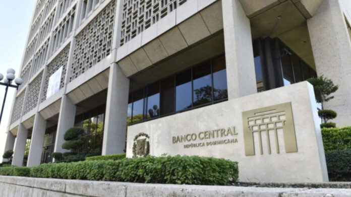 Dólar mantiene tendencia a la baja y fortalece confianza de los agentes económicos en RD