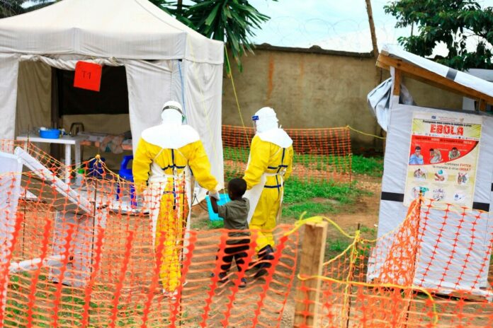 Brote de Ébola en un país africano deja 65 muertos y cientos de casos sospechosos