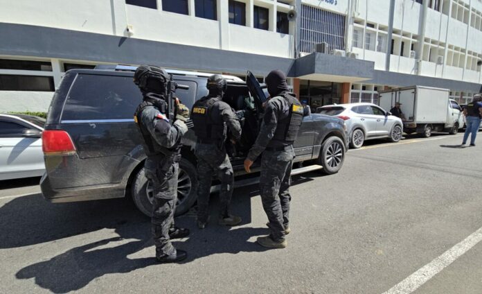 Extraditan dominicano acusado de asesinato en primer grado en Puerto Rico