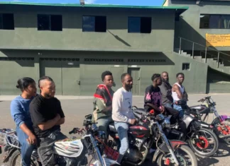 Ejército intercepta dos vehículos con haitianos indocumentados en Constanza