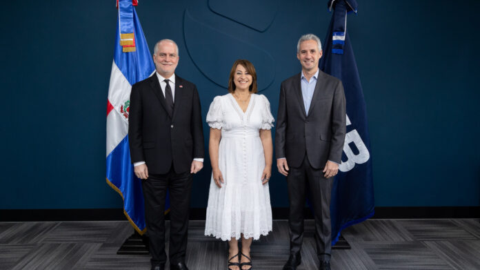 RD adopta el WE Finance Code y marca un hito regional en inclusión financiera