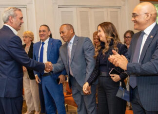 Abinader fortalece vínculos con la diáspora dominicana y reafirma compromiso durante su visita a Costa Rica