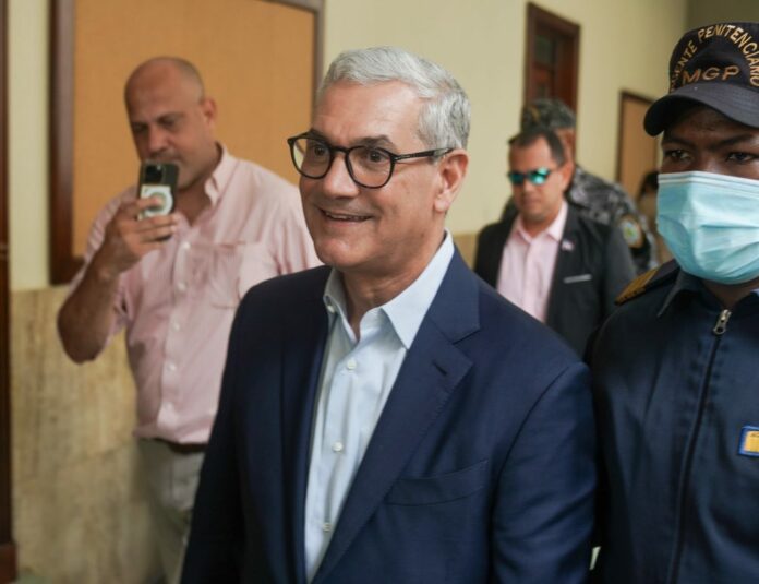 Dictan auto de no ha lugar a favor de Gonzalo, Peralta y otros