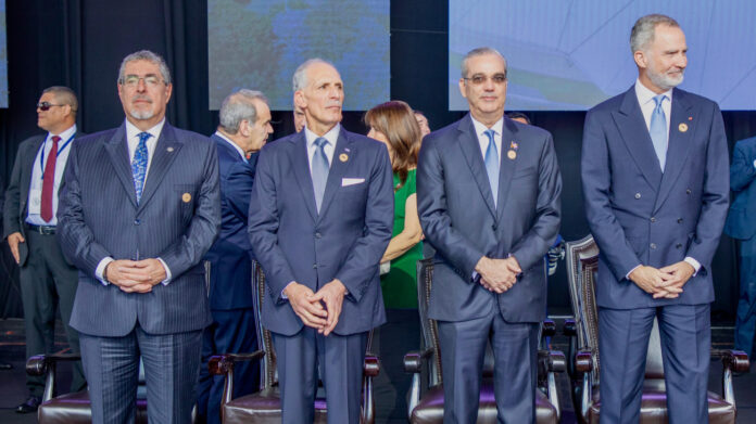 Abinader participa en la transmisión de mando presidencial de la presidenta de Costa Rica