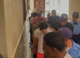 Aplazan coerción contra imputados de estafar entidad financiera