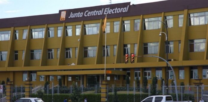 JCE prohíbe publicación de encuestas o sondeos de opinión con fines electorales antes de julio 2027