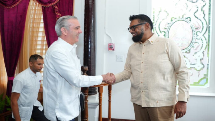 Presidente Abinader llega a la Casa de Gobierno de Guyana