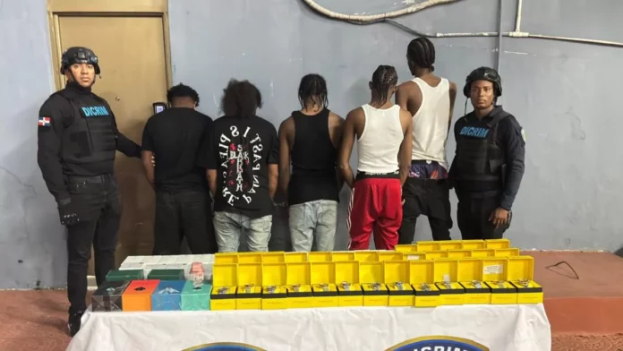 PN desmantela banda dedicada a fraudes electrónicos y apresa cinco de sus integrantes