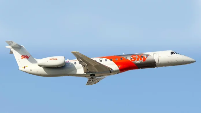 Avión de Sky High regresa de emergencia al AILA tras fallo de presurización