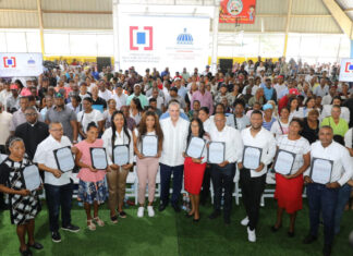Presidente Abinader entregará títulos de propiedad este domingo