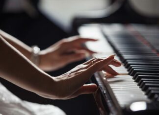 ¿Es bueno para el cerebro tocar música?