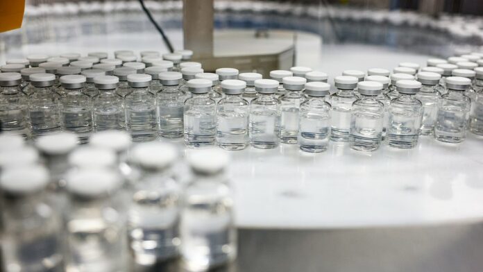 Rusia está a punto de lanzar sus primeras vacunas contra un agresivo cáncer cerebral