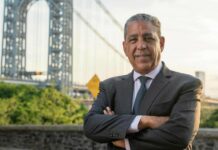 Adriano Espaillat anuncia su retiro de la política tras perder primarias demócratas