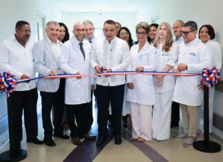 SNS inaugura primera unidad que permite bebés sean operados desde el vientre