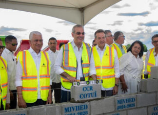 Abinader inicia construcción del CCR de Cotuí para 700 internos