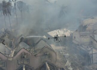 Utilizan drones del 911 para sofocar incendio afectó hotel en Bayahíbe