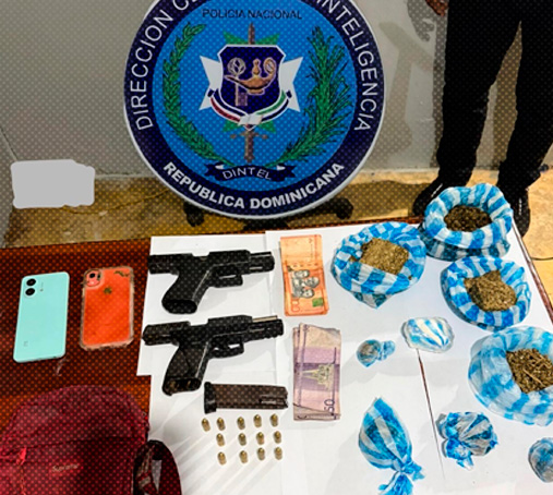 Dintel apresa dos personas, ocupa armas ilegales y presuntas drogas en Cotuí