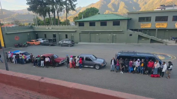 Ejército detiene a 29 haitianos en condición migratoria irregular en Constanza