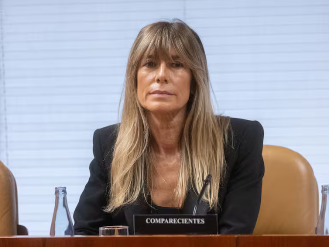 Retiran el pasaporte a la esposa de Pedro Sánchez