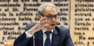Juez investiga a Zapatero por presunto delito fiscal y de contrabando al no ver justificado el origen de sus joyas