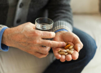 Este popular medicamento para el dolor está relacionado con mayor propensión al Alzheimer y la muerte