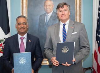 EE. UU. y RD firman un memorando de cooperación en energía nuclear civil