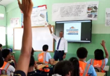 Morrison impulsa educación vial en liceos y anuncia carnet de aprendizaje para estudiantes
