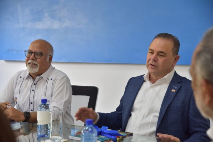 Politécnico Loyola presenta proyectos de innovación al Ministerio de Agricultura