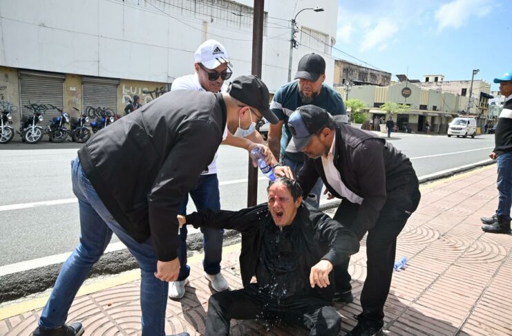 Presidente de la ANPA recibe asistencia médica tras incidente en protesta de agrónomos