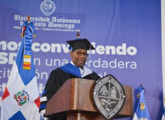 Rector de la UASD anuncia su retiro tras 55 años de servicio