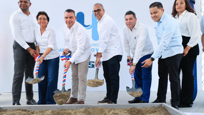 SNS entrega dos Centros de Primer Nivel e inicia remozamiento del Hospital Ramón Adriano Villalona en Dajabón