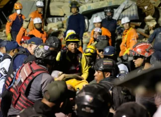 Aumenta a más de 160 muertos y más de 900 heridos el número de las víctimas de terremotos en Venezuela