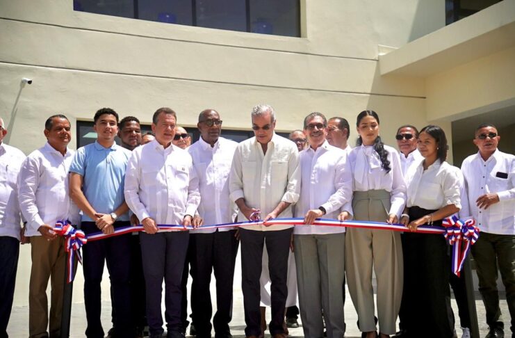 Presidente Abinader inaugura el nuevo Centro UASD Santiago Rodríguez, 47 años después de la creación de la extensión universitaria en la provincia
