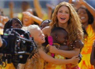 ¿Quién es la niña rusa que bailó con Shakira en la final del Mundial?