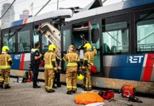 Dos tranvías chocan en un puente en Países Bajos dejando heridos