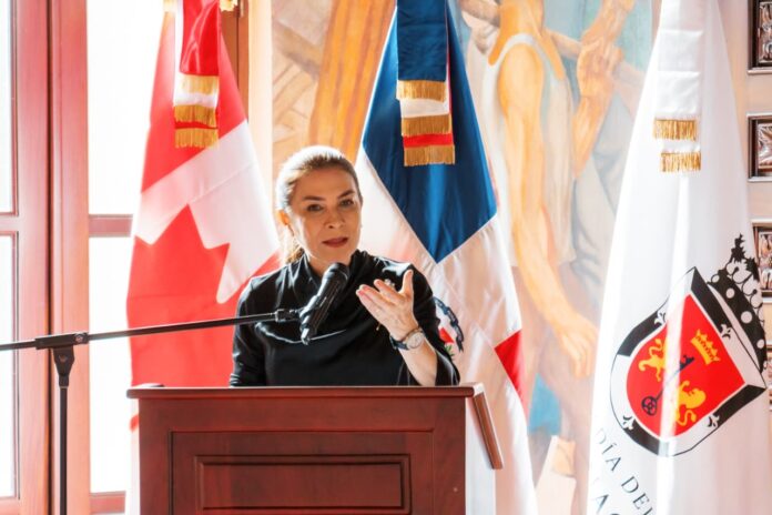 Carolina Mejía considera cacerolazos un ejercicio democrático que el Gobierno debe atender