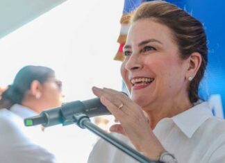 Carolina Mejía encabeza operativo médico social en Capotillo